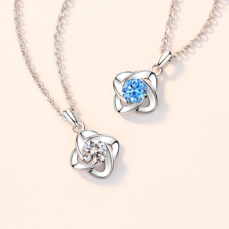 Clover Female Special Interest Light Luxury Summer Clavicle Chain Heart Pendants