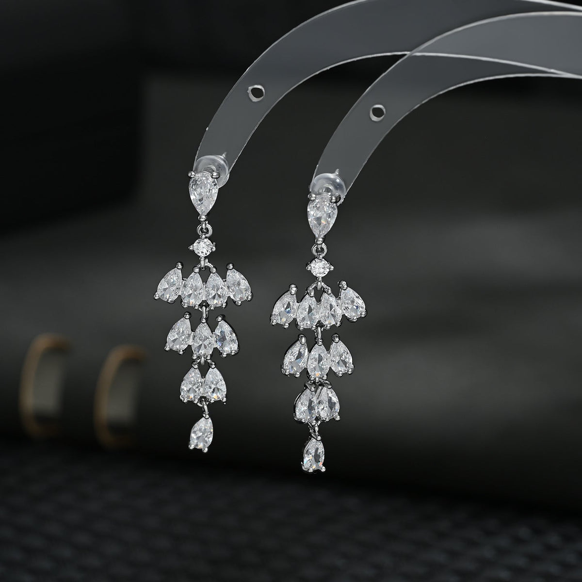Women's Needle Fashion Design Sense Exaggerated Personalized Zircon Exquisite Light Luxury Stud Earrings