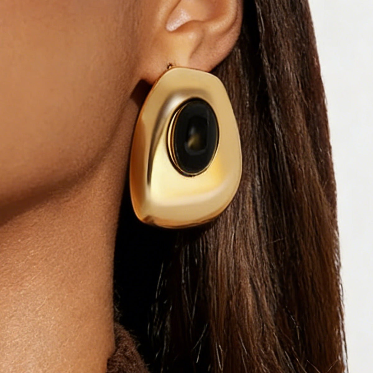 Retro Minority High-grade Inlaid Turquoise Ear Light Luxury Geometric Irregular Earrings