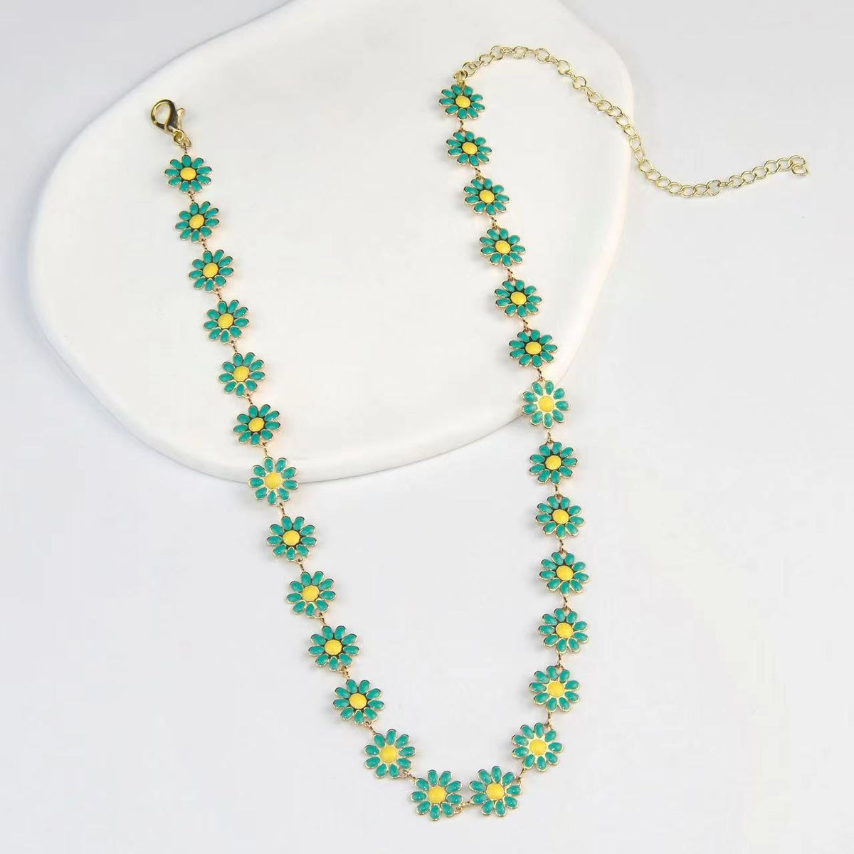 Drop Oil Little Daisy Flower Clavicle Necklaces