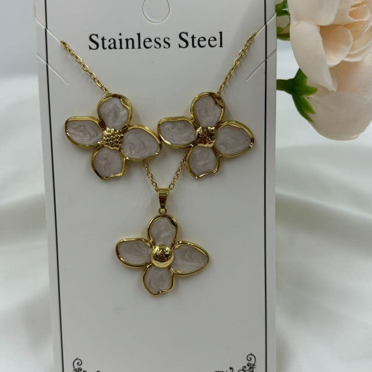 Women's Oil Dripping Petals Stainless Steel Gold Plating Elegant Jewelry Set