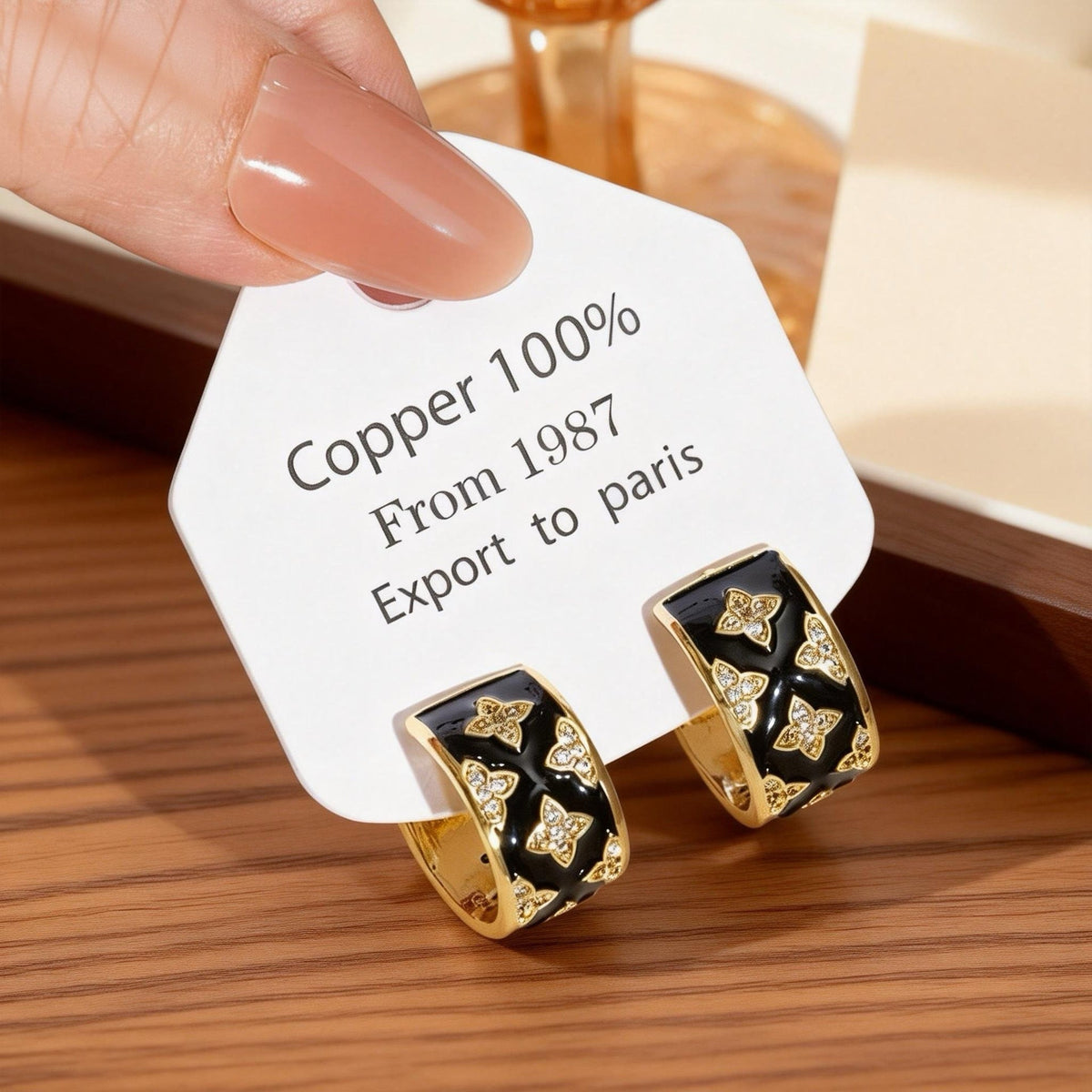 Style Classic Clover Presbyopic Shaped Light Luxury High-grade Earrings