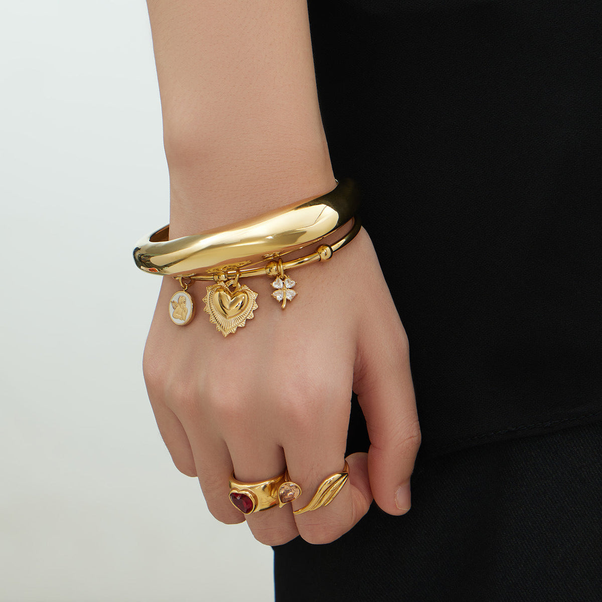 Personalized Glossy Open Stainless Steel Female Bracelet