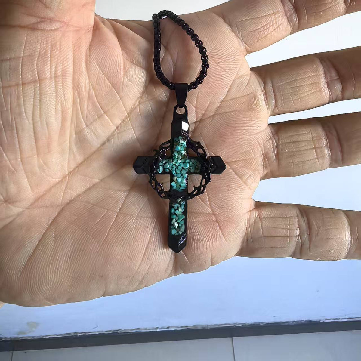 Men's Thorn Cross Inlaid Turquoise Fashion Design Necklace