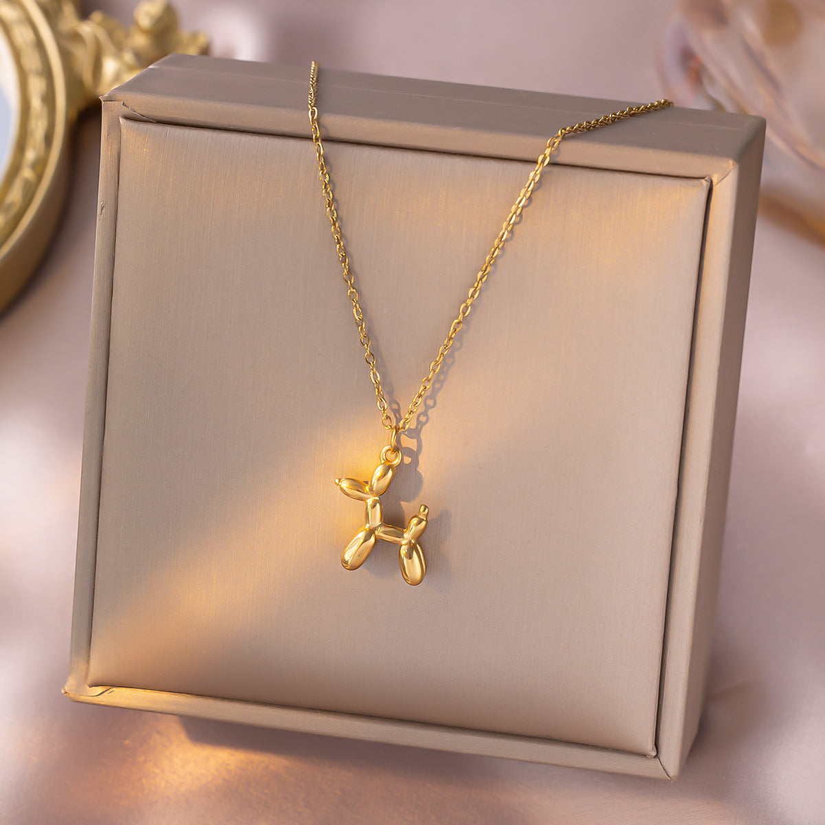 Women's High-grade Balloon Dog Titanium Steel Fashion Clavicle Chain Necklaces