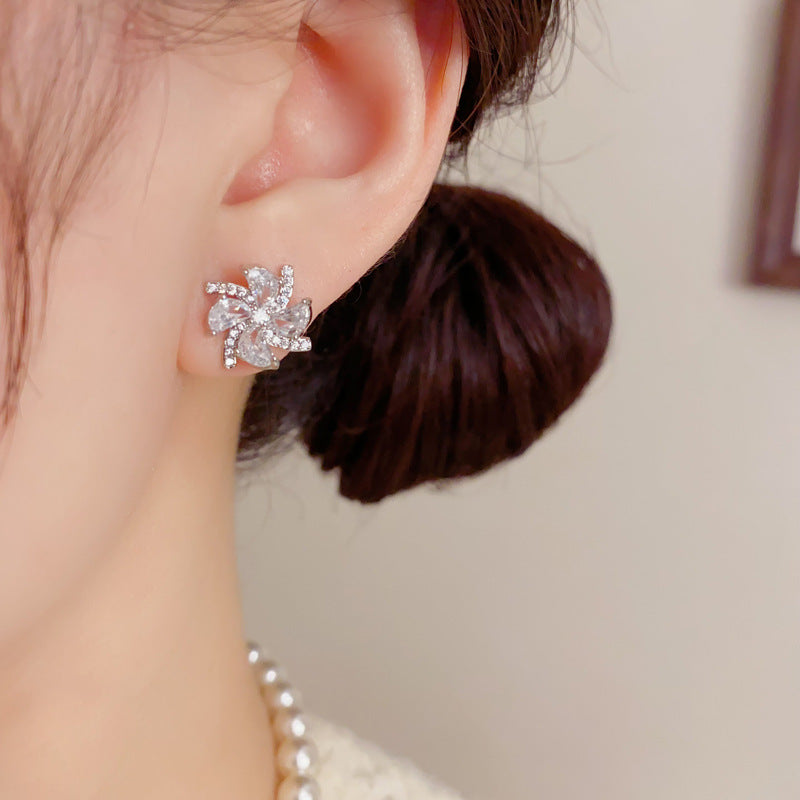 Ear Exquisite Affordable Luxury Fashion Versatile High-grade Super Shiny Small Earrings