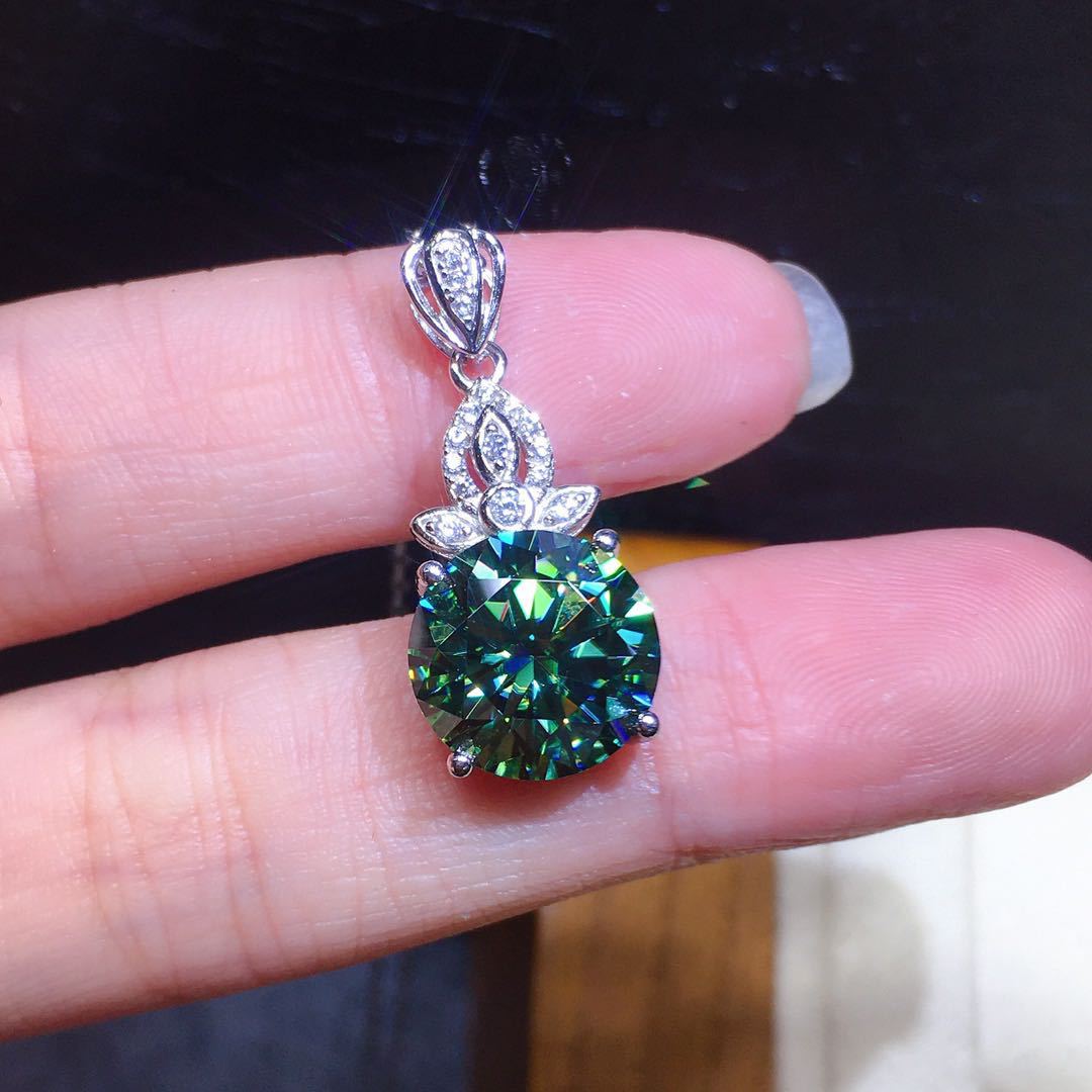 Live Streaming Imitation Maldives Blue Green Moissanite Carat Eight Hearts Pendant