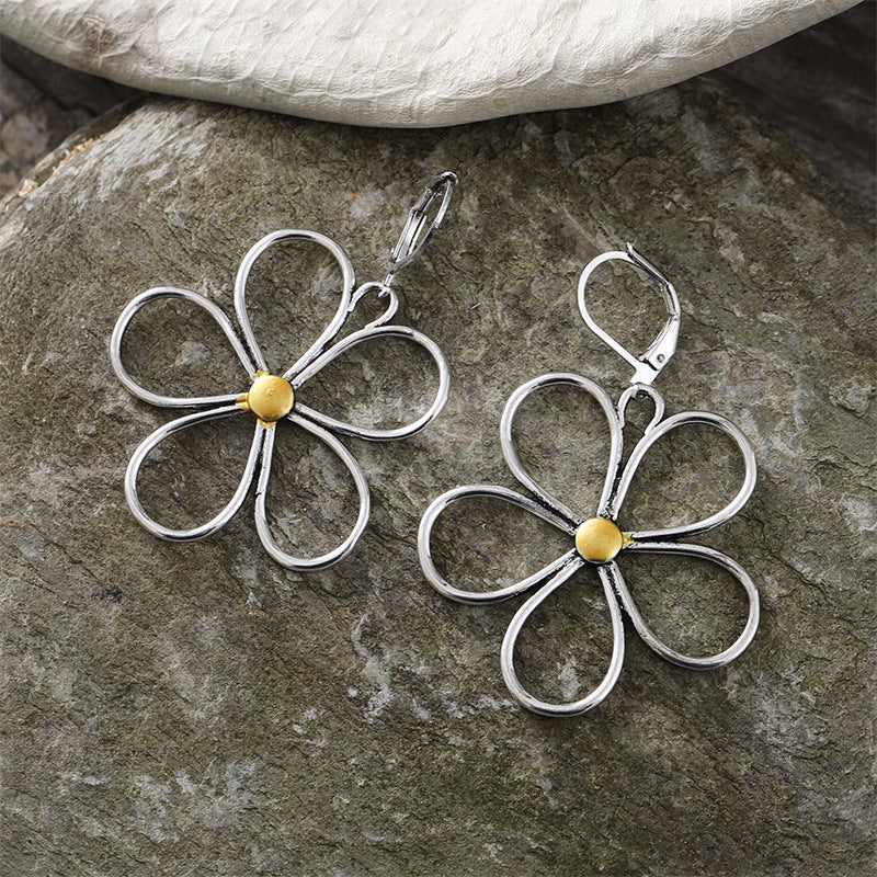 Hollow Design Exquisite Flower Fashion High Sense Rings