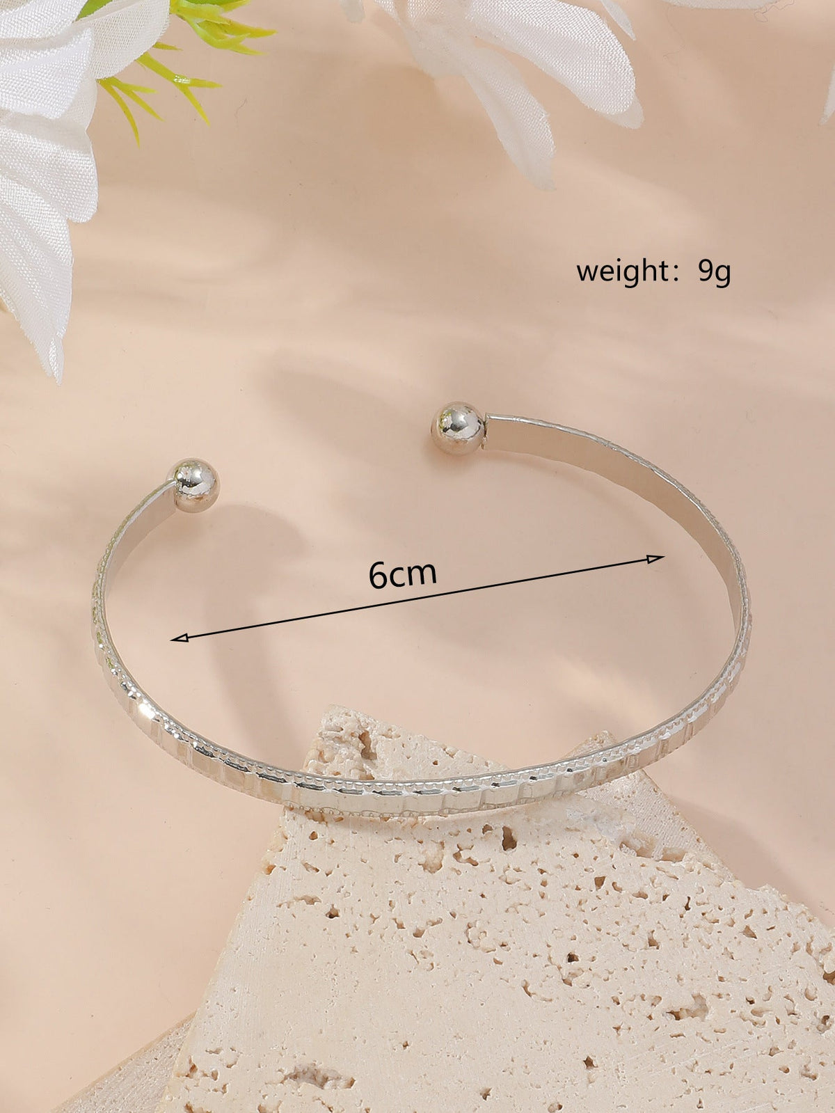 Winding Hollow Open-end High-grade Light Luxury Bracelets