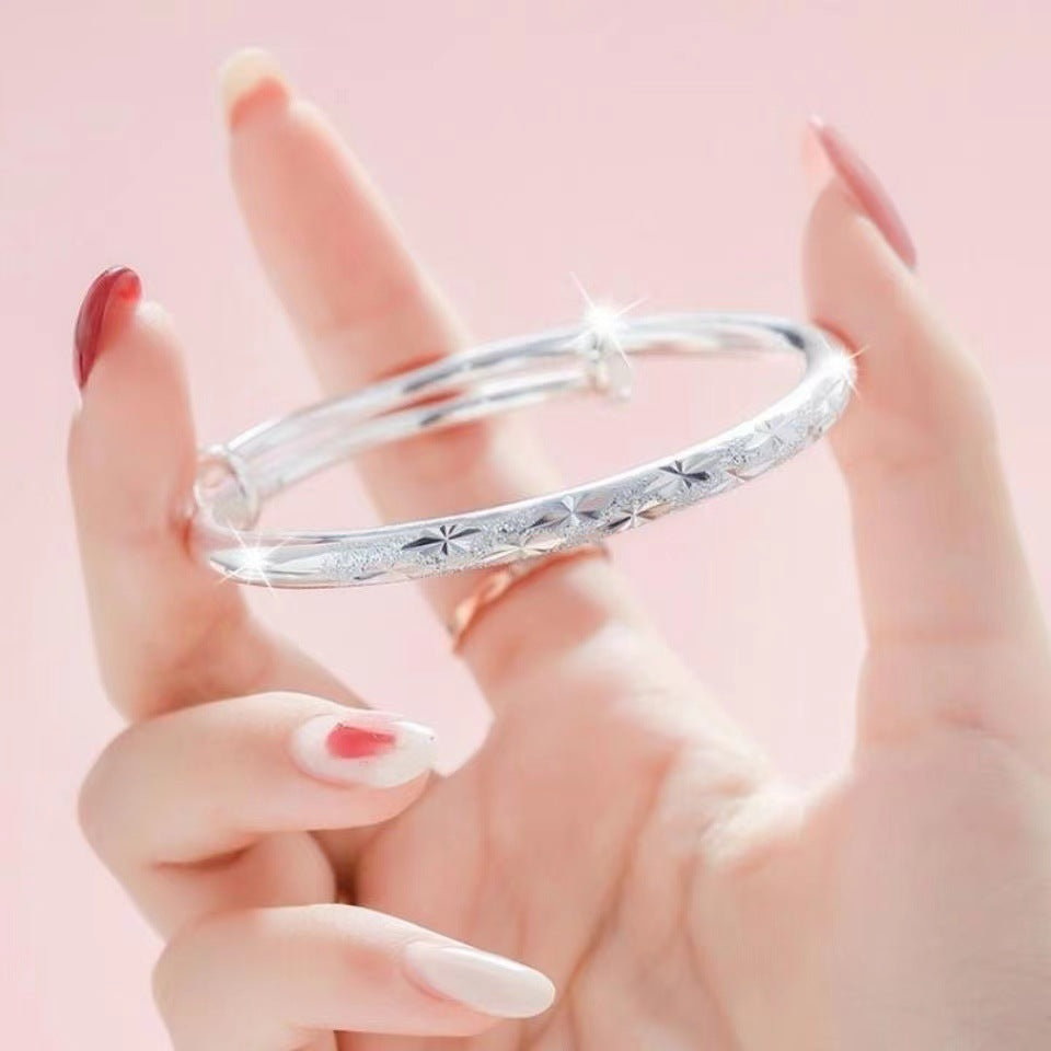 Women's Design Solid Round Tube Fashion Trendy Driving Flower Classic Nail Bracelet
