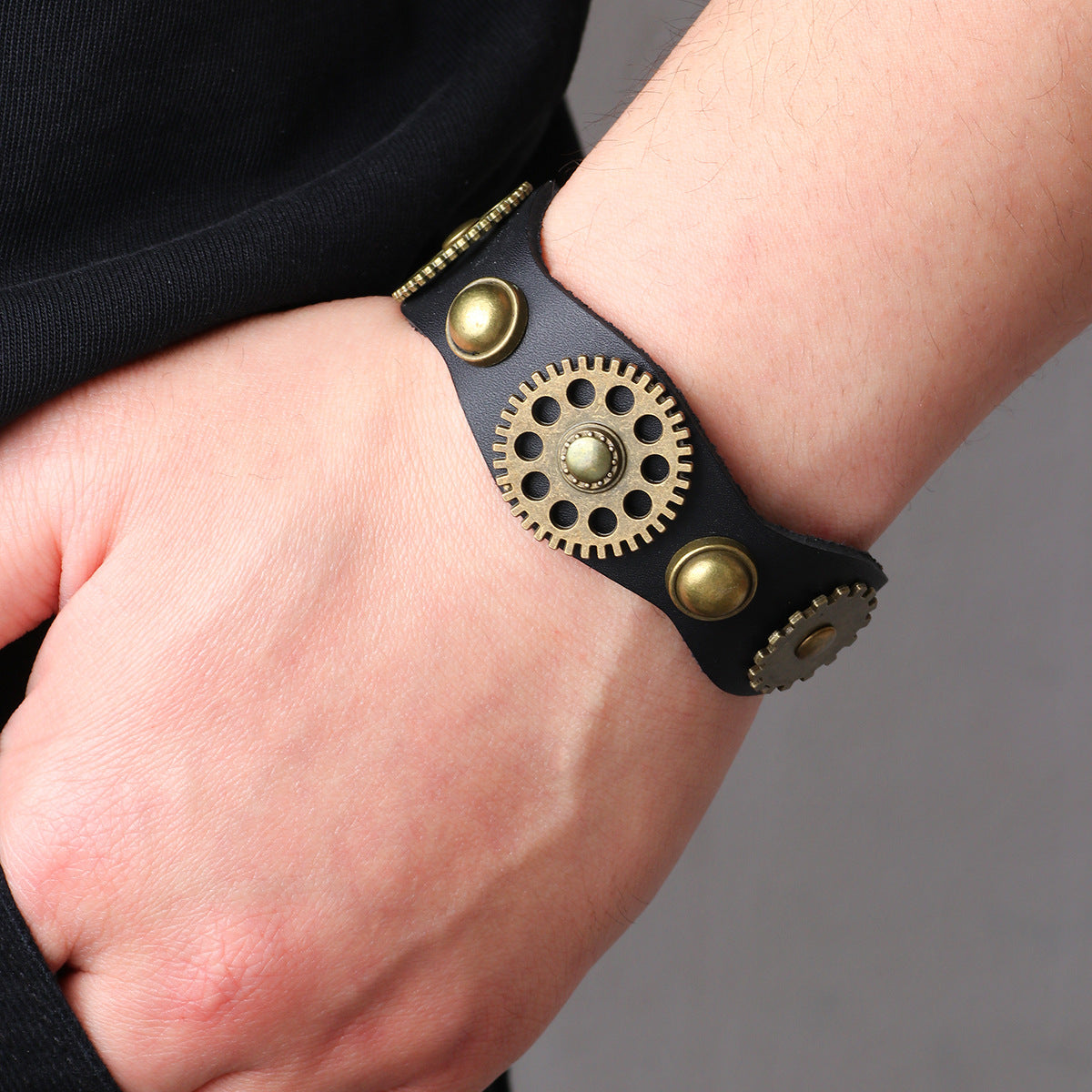 Gear Leather Vintage Distressed Rivet Wide Bracelet