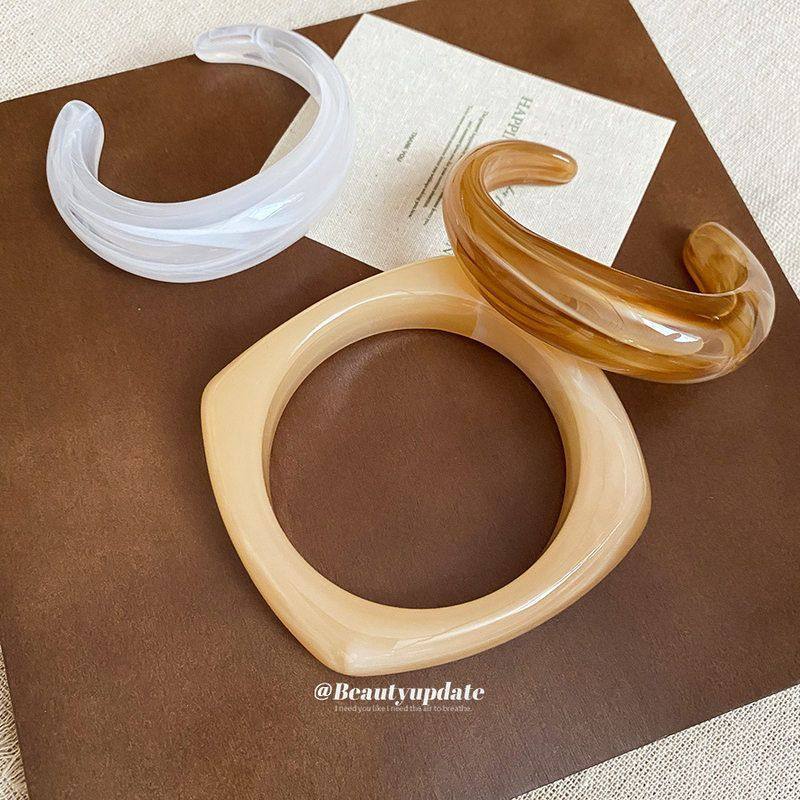 Women's Oval Open-ended Personality Exaggerated Minimalist Design Bracelets