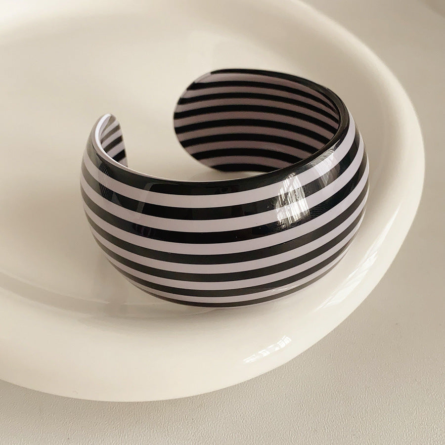 Acrylic Blooming Round Atmospheric Commute Minimalist Niche Bracelet