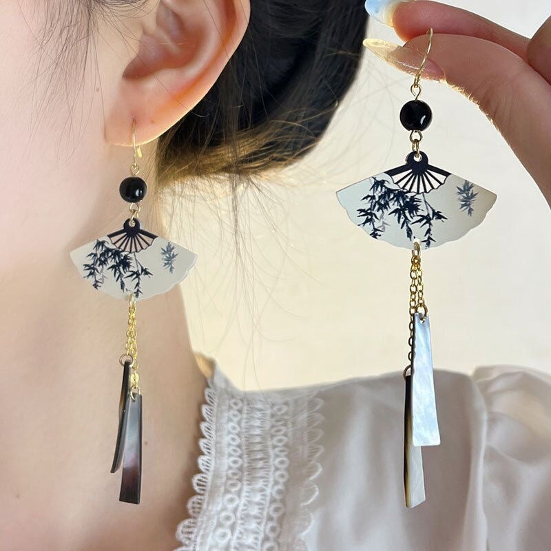 Retro National Fan-shaped Tassel Temperamental High Earrings