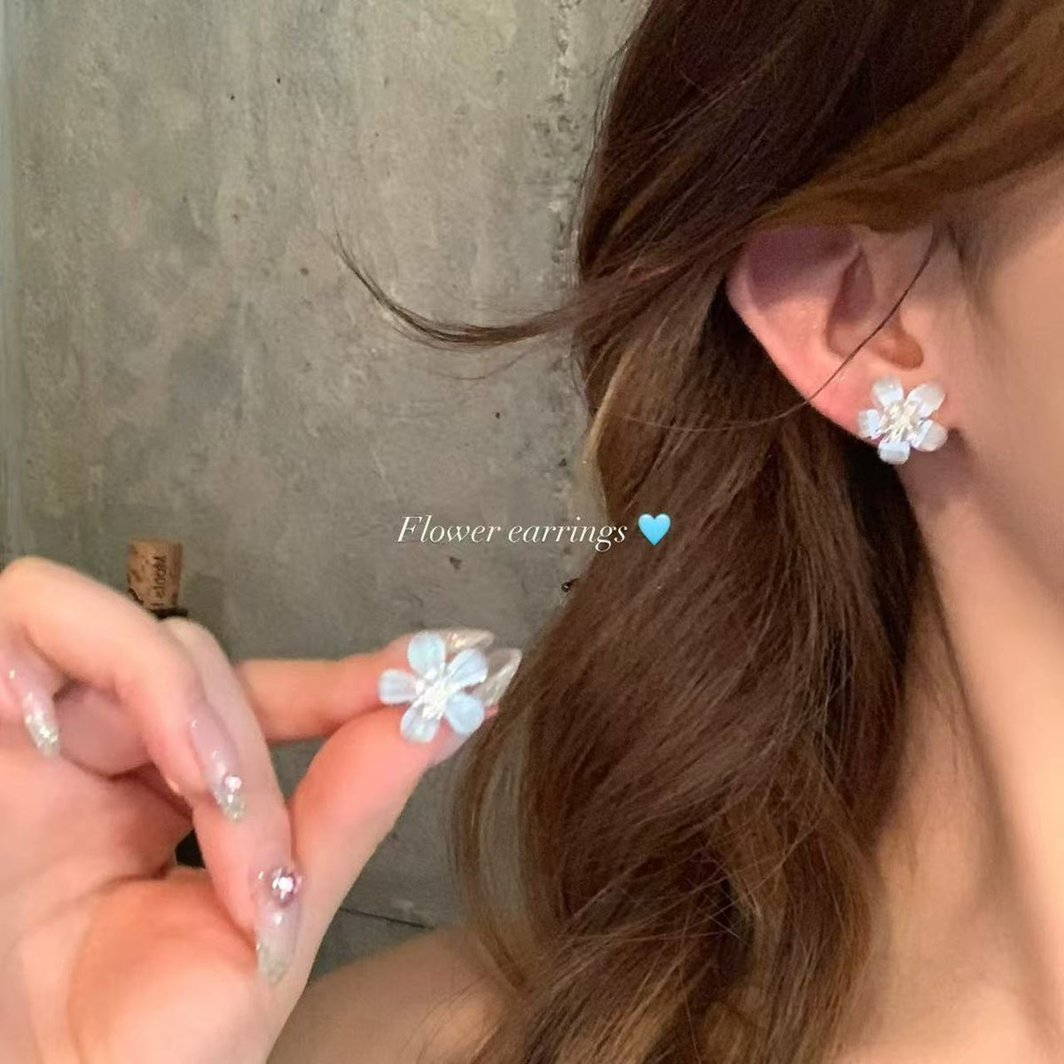 Women's Exquisite Small Sparking Zirconium Flower Light Luxury High-grade Vacation Style Earrings