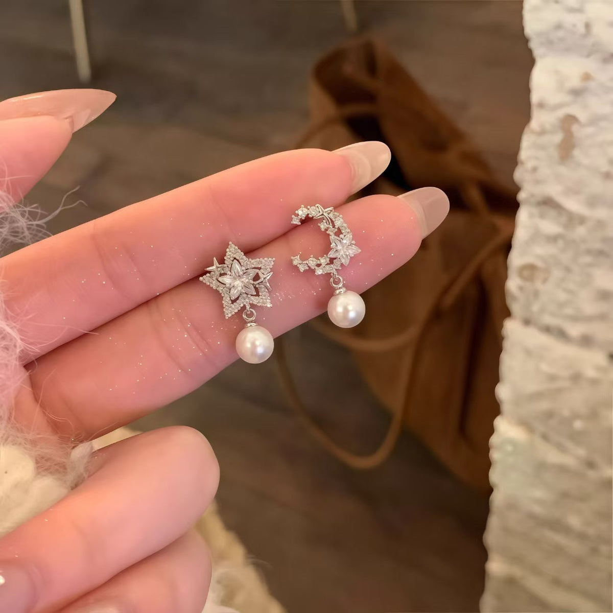 Women's Moon Pearl Asymmetric Light Luxury High-grade Pendants