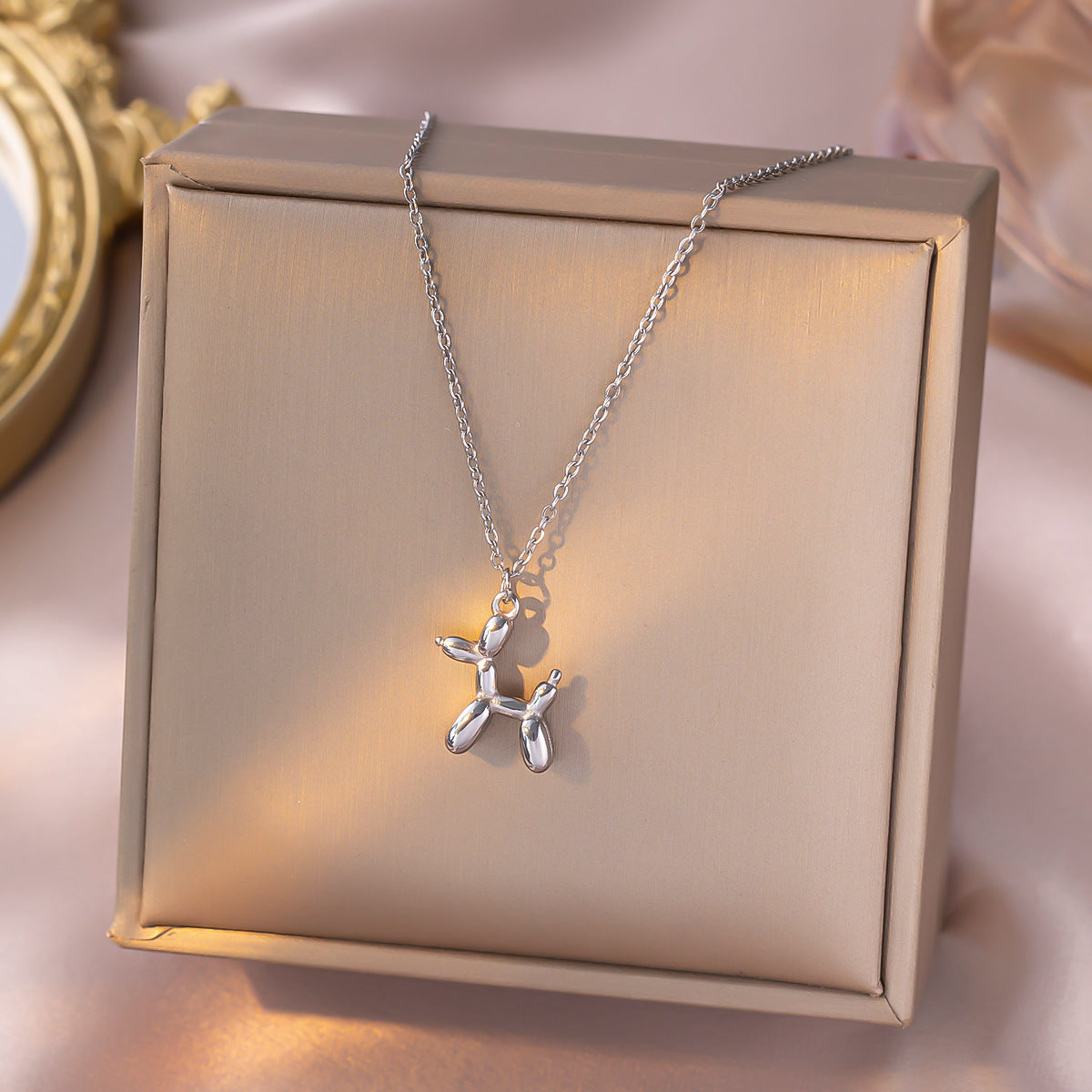 Women's High-grade Balloon Dog Titanium Steel Fashion Clavicle Chain Necklaces