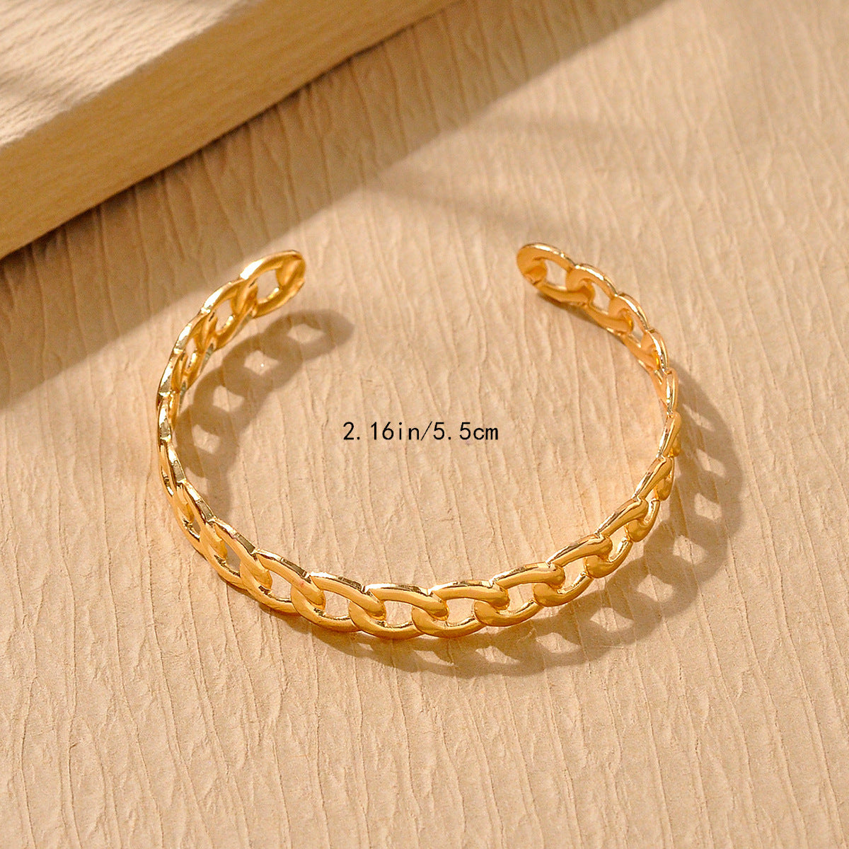 Winding Hollow Open-end High-grade Light Luxury Bracelets