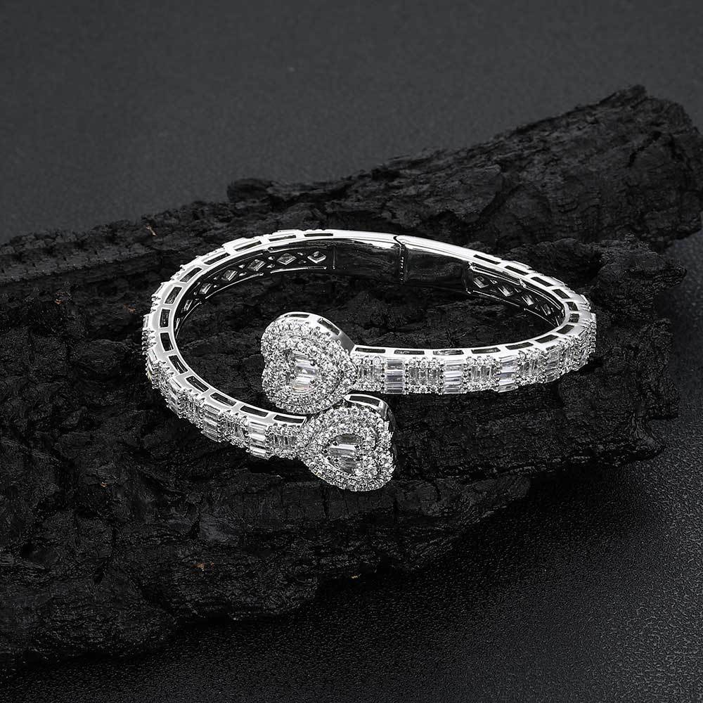Heart-Shaped Zirconia Hip Hop Bracelet for Men — Gold or White Gold Finish