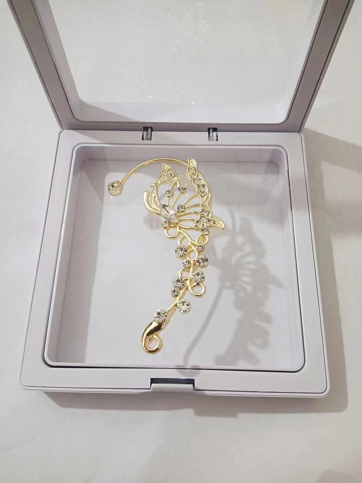 Butterfly Hook Fairy One-piece Elegant No Earrings