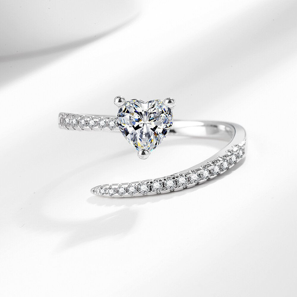 Women's Fashion Love Heart-shaped Super Flash Zircon Exquisite Ring