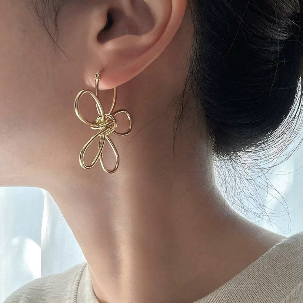 Women's Style Temperament Personality Everyday Joker Line Earrings