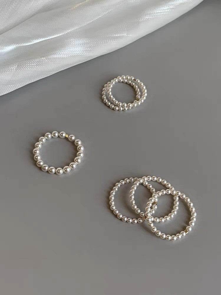 Women's Gentle Very Thin Glass Pearl Gilded Cold Rings