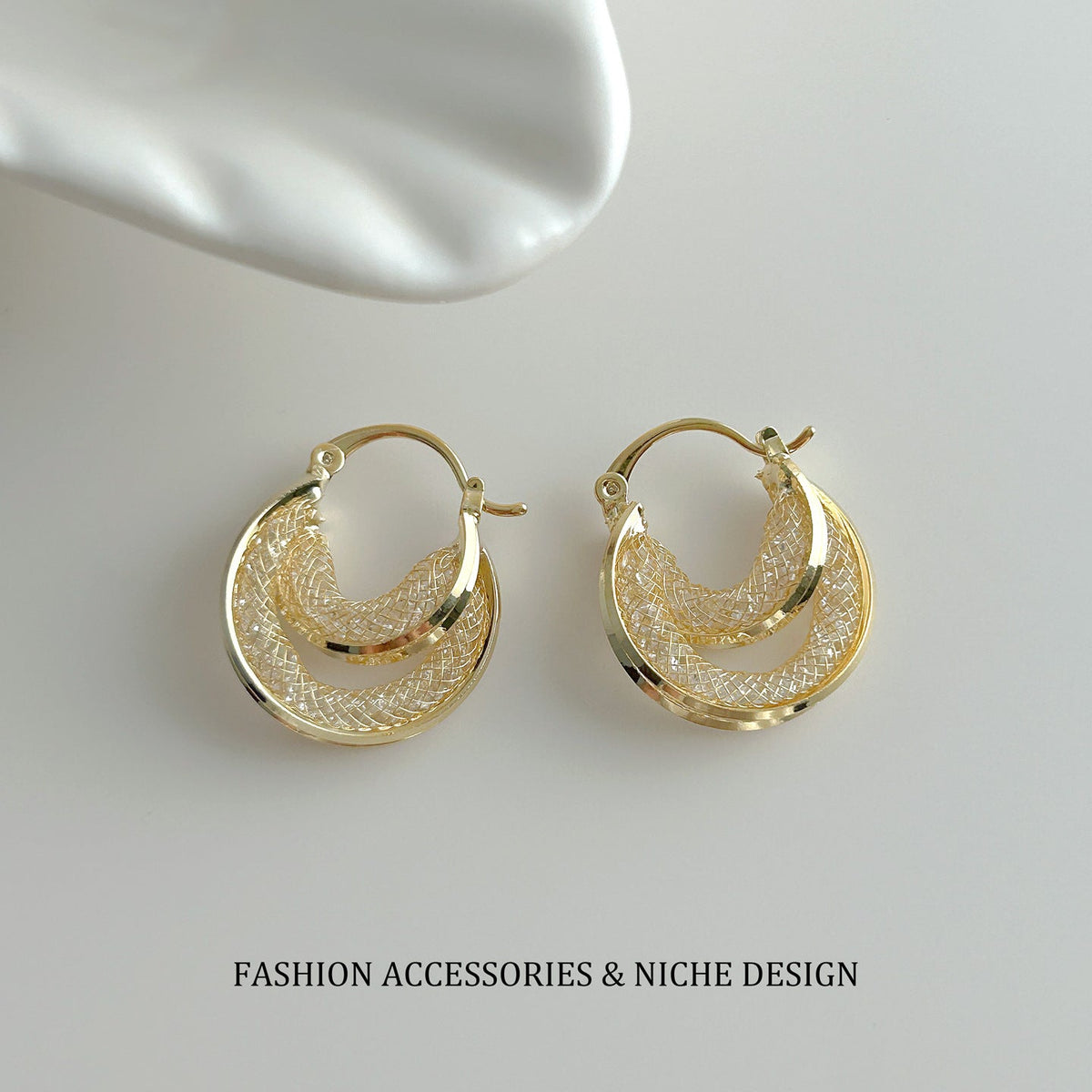 Women's Ear Clips French Style High Sense Minimalist Design Fashion Stud Earrings
