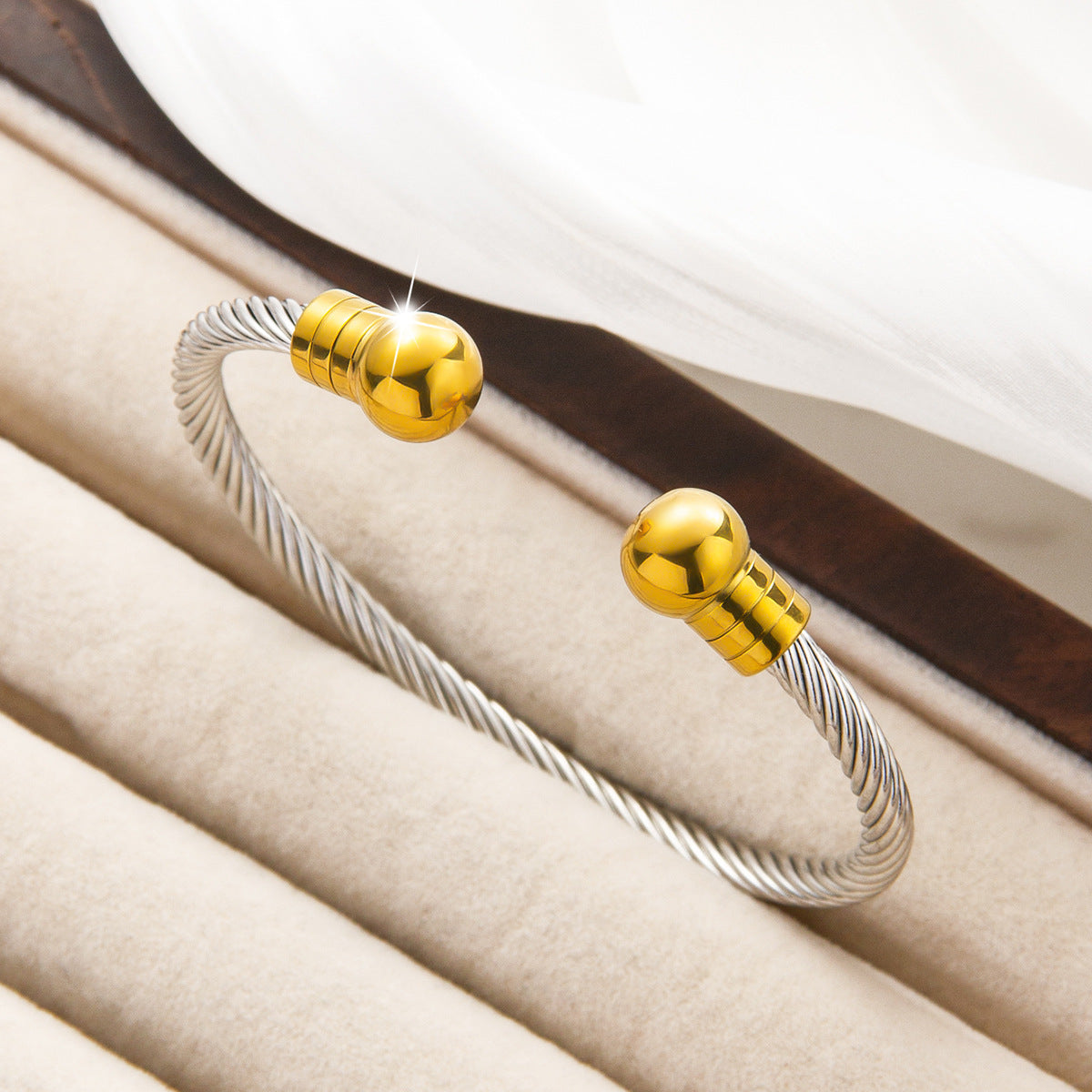Gold Wire Rope Titanium Steel High-grade Bracelets