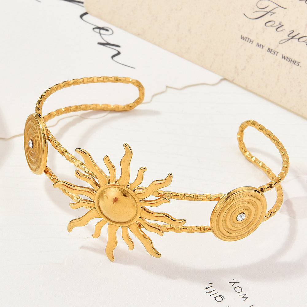 Women's Golden Ocean Wind Open-ended Sun Starfish Shell Mild Luxury Bracelet