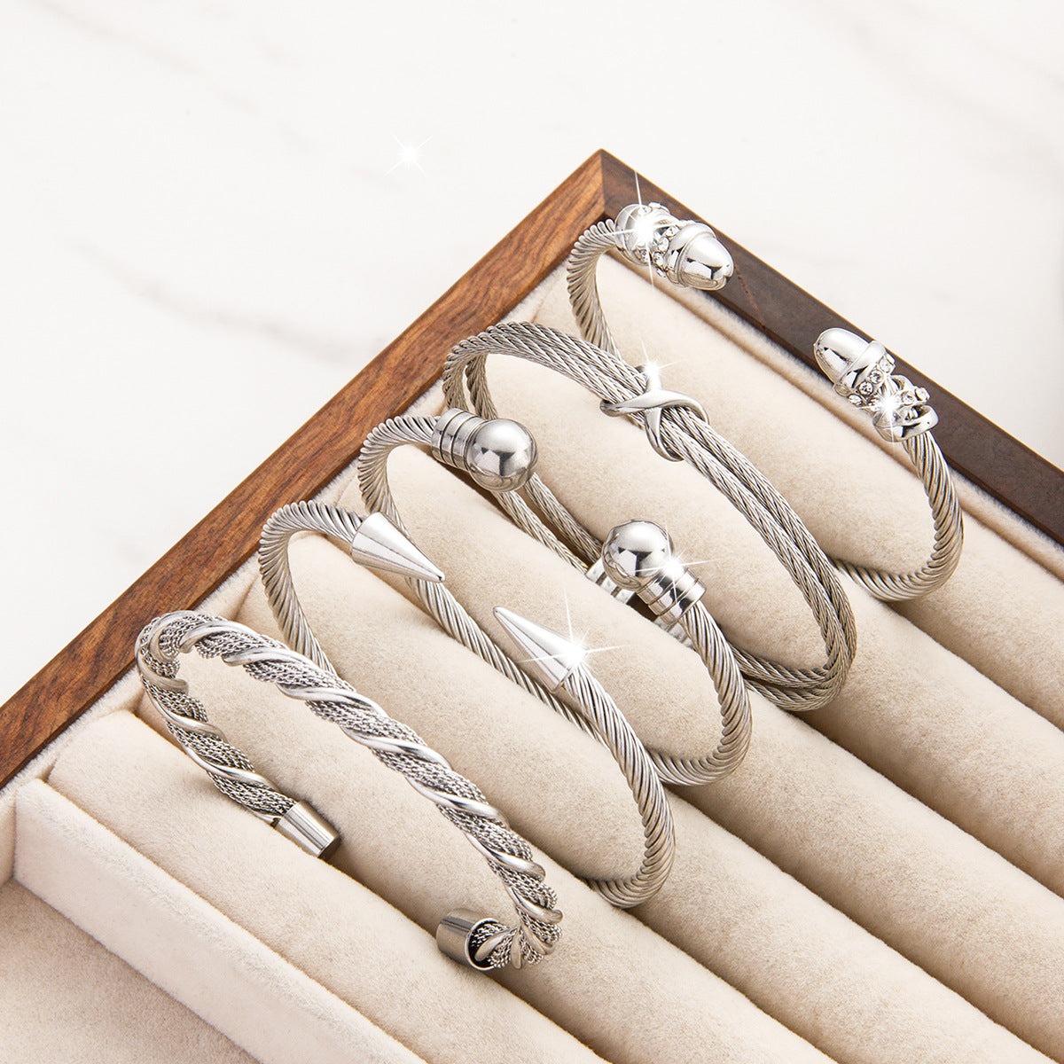 Gold Wire Rope Titanium Steel High-grade Bracelets