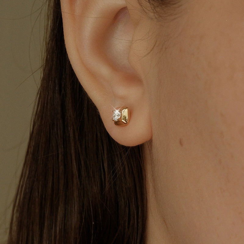 Women's Gold-plated Square Super Flash Zirconium Diamond Exquisite Stud Earrings