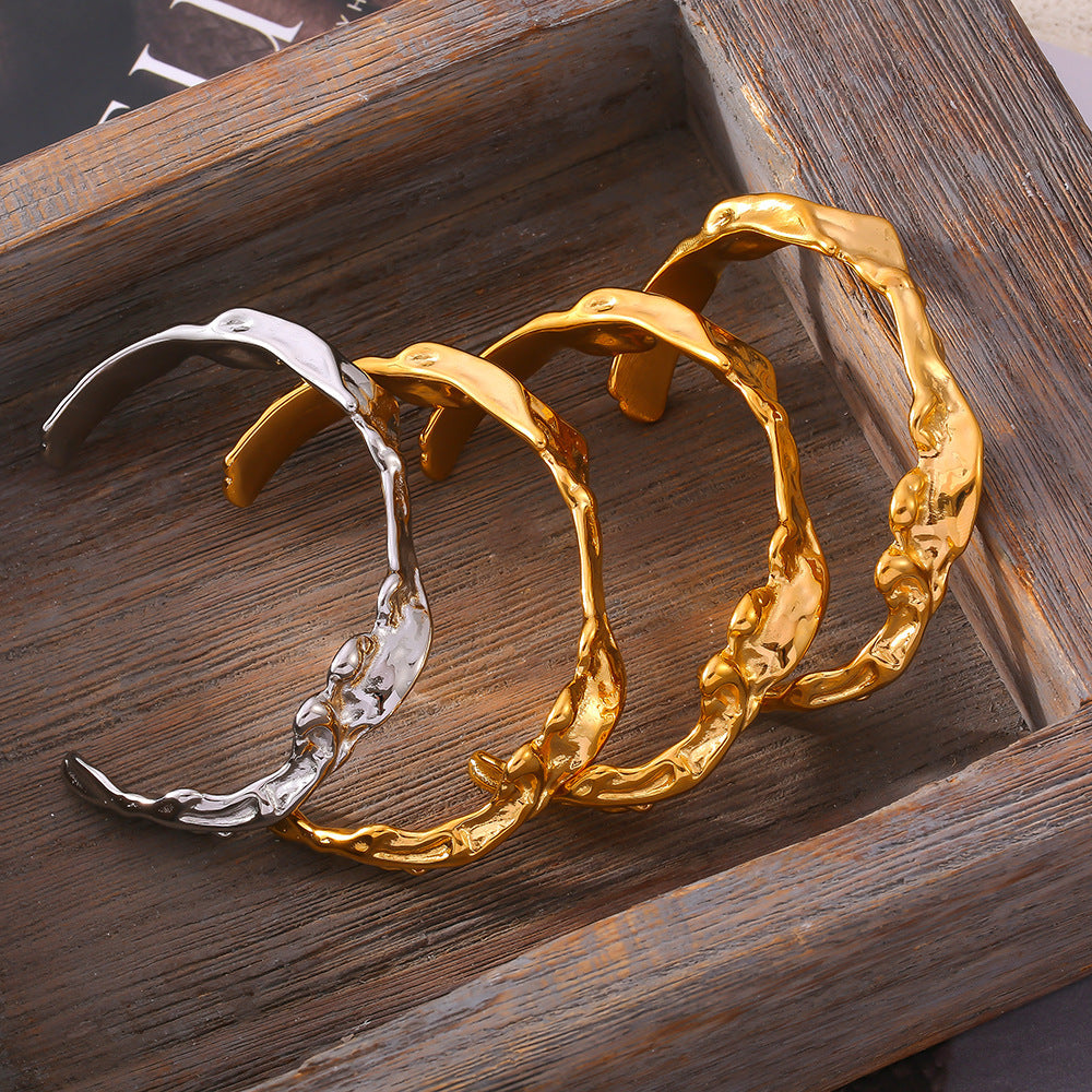 Women's Irregular Beating Wave Pattern Personalized Opening Stainless Bracelets