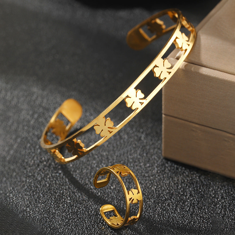 Women's Four-leaf Clover Gold-plated Hollow For Bracelet