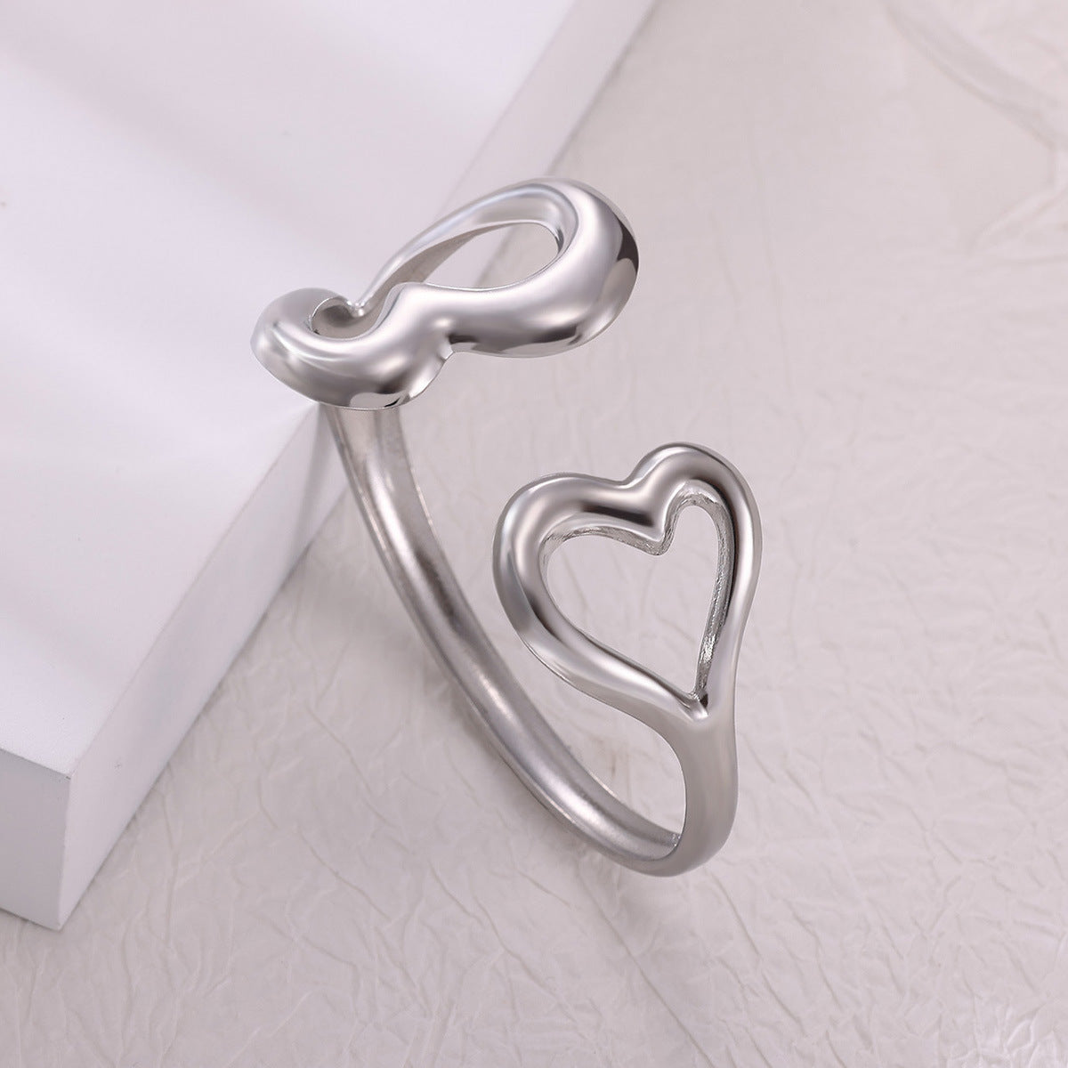 Women's Minimalist Heart Irregular Metal Glossy Surface Bracelet
