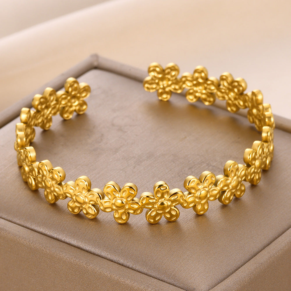 Adjustable Stainless Female Exaggerated High Sense Bracelet
