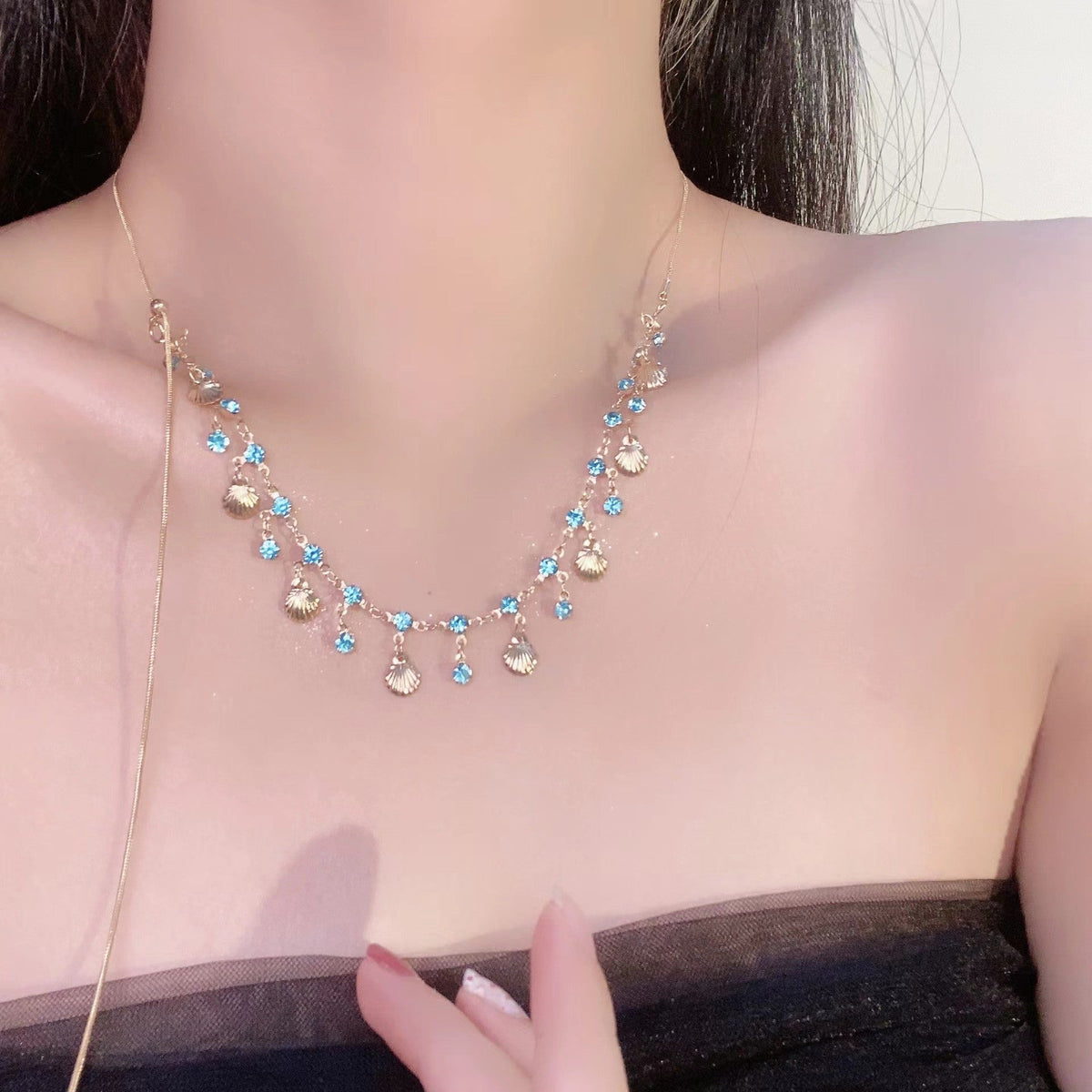 Exotic Twin Shell High-grade Female Niche Design Necklace