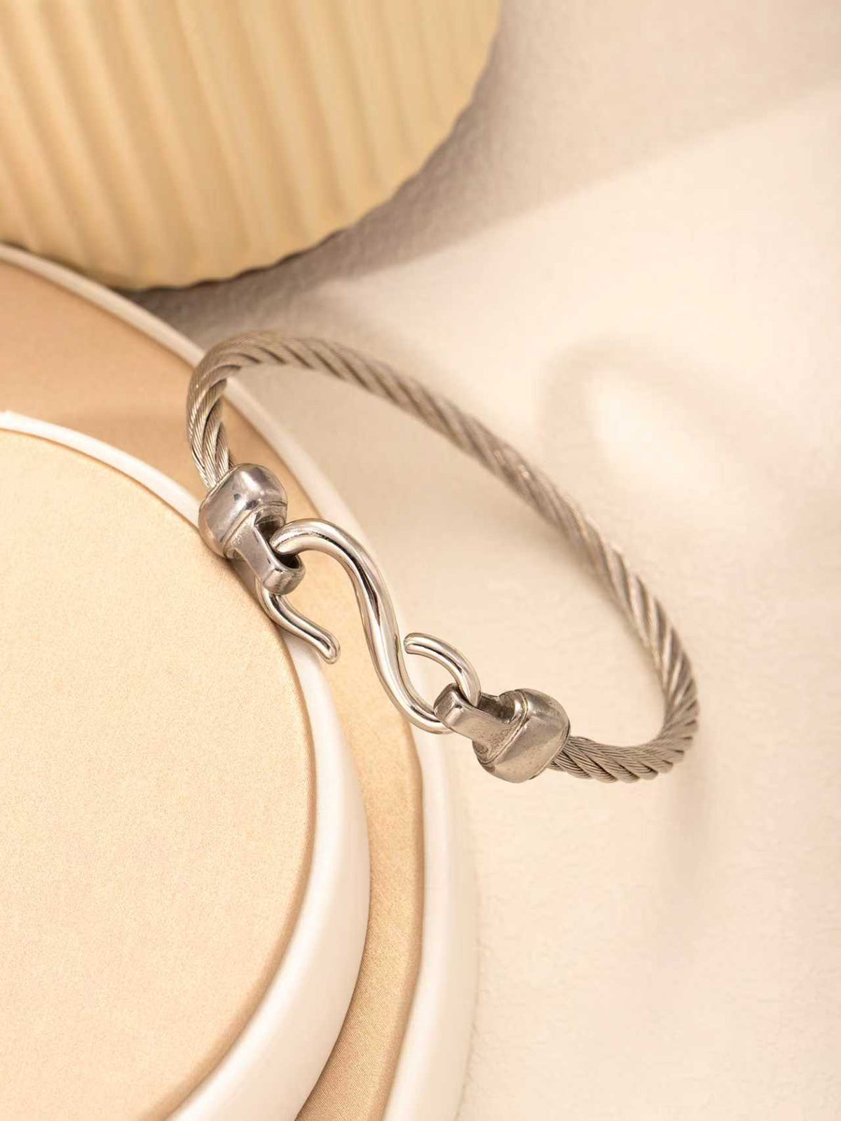 Gold Wire Rope Titanium Steel High-grade Bracelets