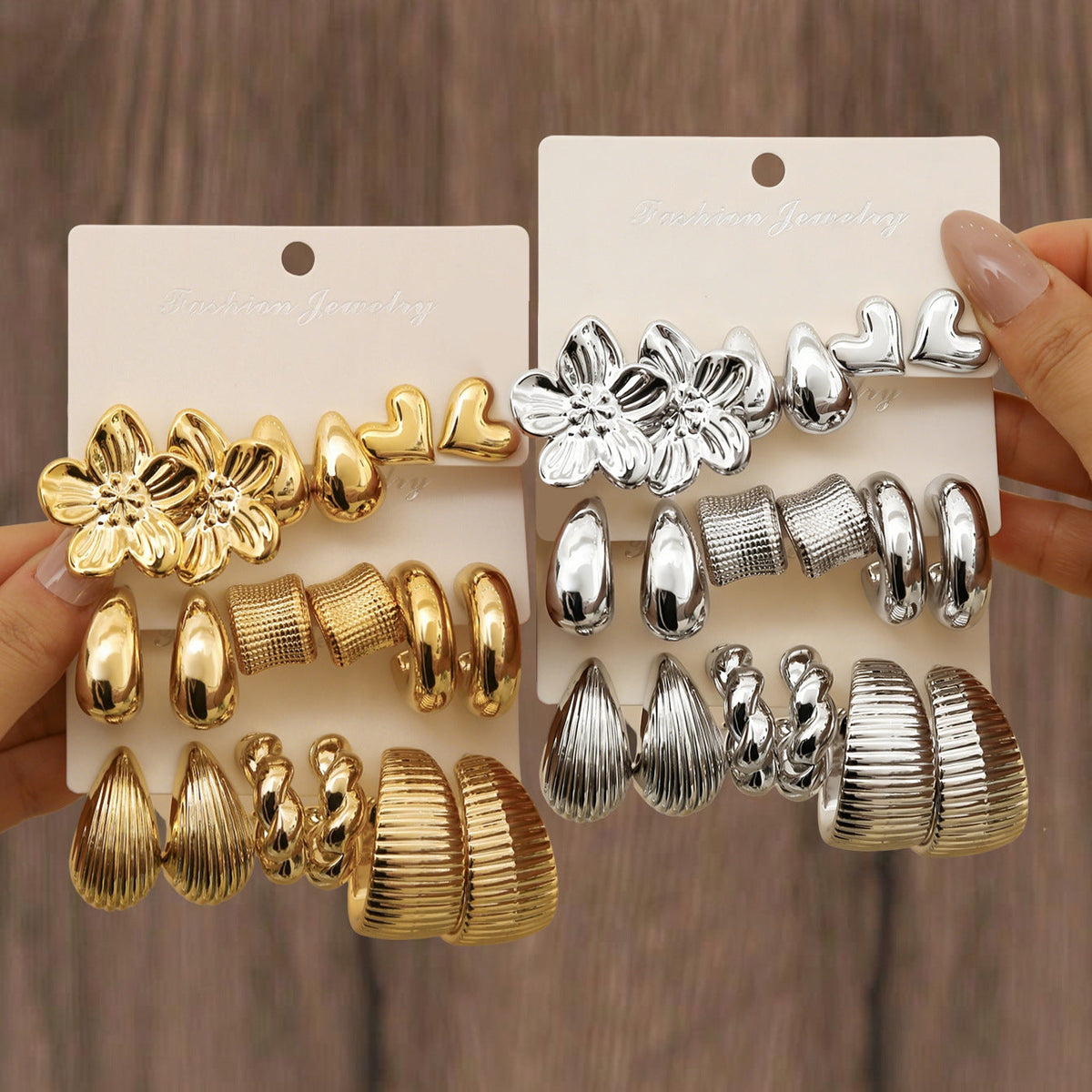 Vintage Geometric High-grade Flower Heart Shaped Earrings