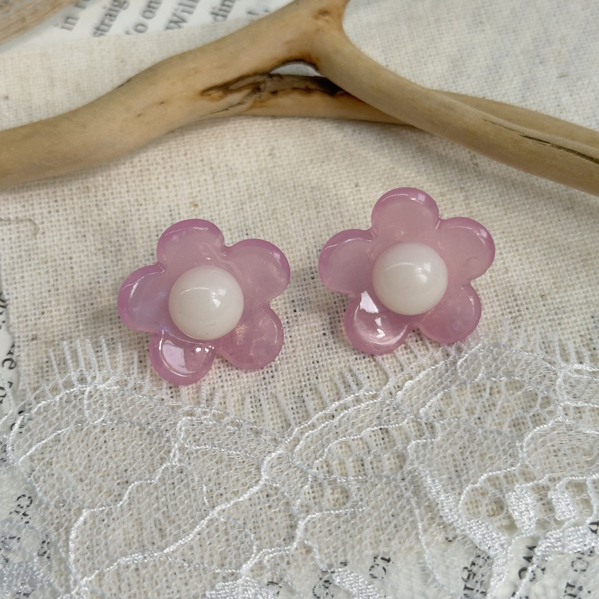Women's Contrast Color Sweet Acetic Acid Clear Fashion Earrings