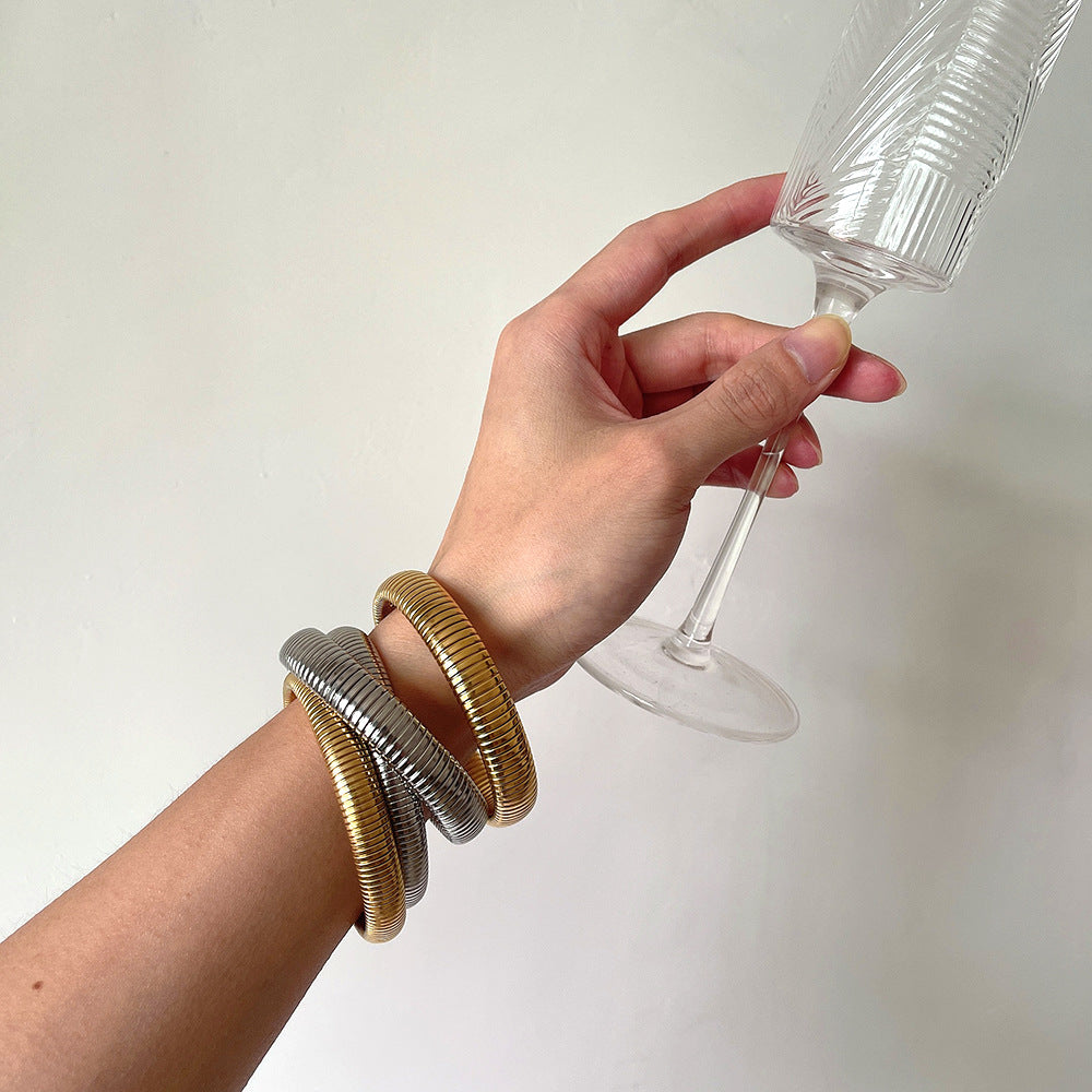 Women's Style Wide-brimmed Goose Throat Elastic Advanced Personalized Snake Bracelets