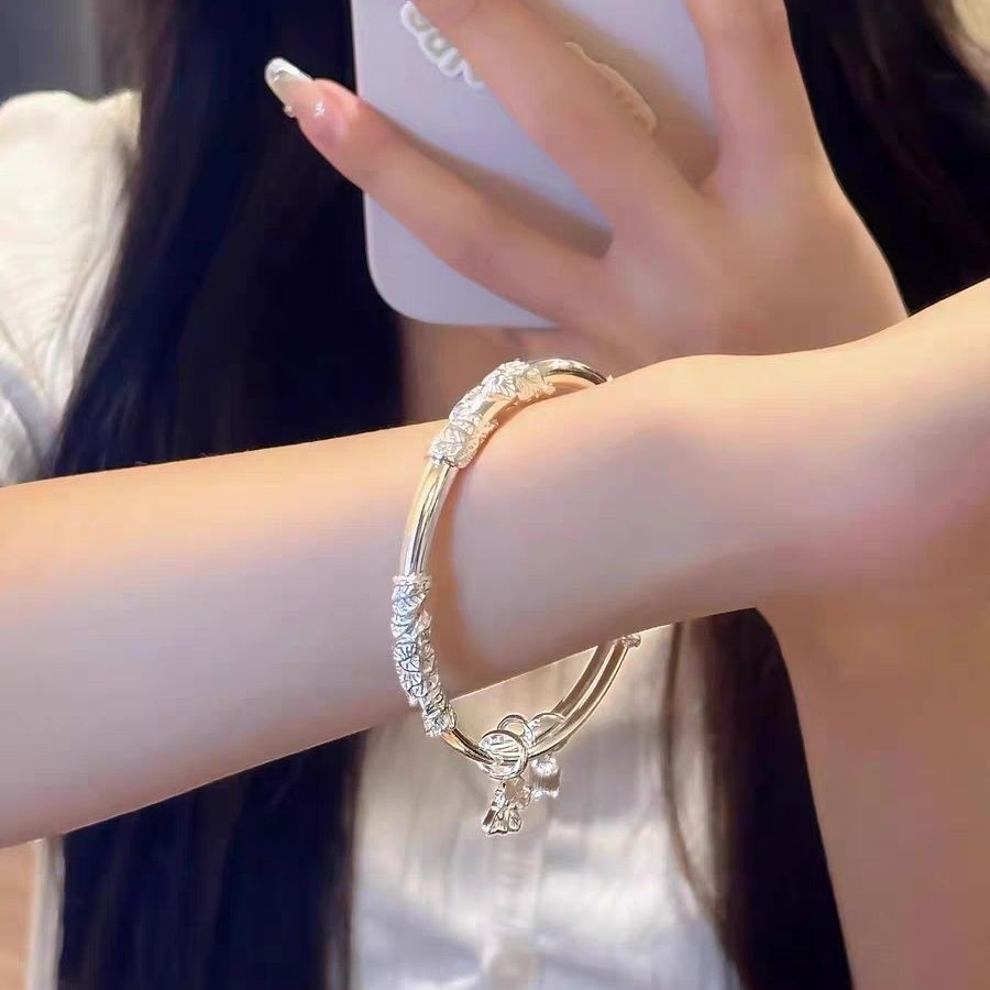 Brocade Solid Push-pull Female Floral Butterfly Bracelets