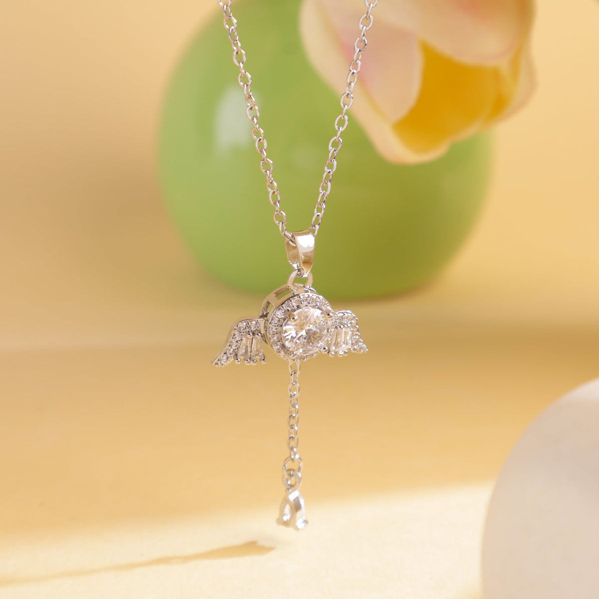 Women's Design Butterfly Drawable Special Interest Light Luxury High-grade Necklaces