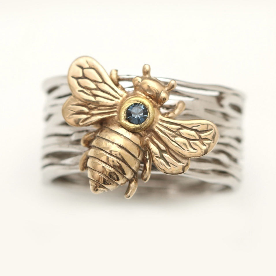 Development Fashion Bee Two-color Alloy Catwalk Wear Ring