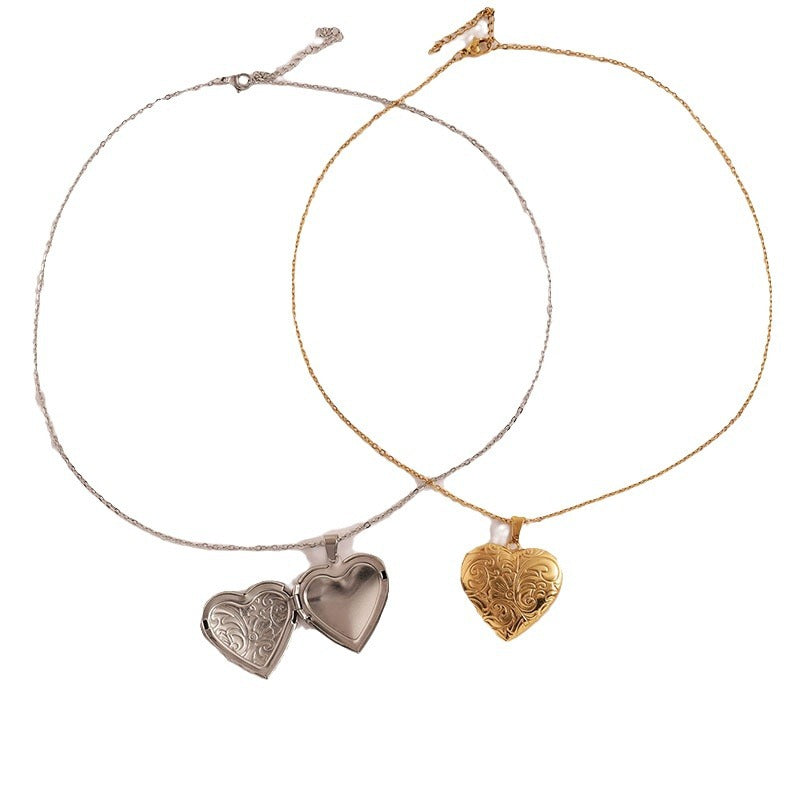 Women's Stainless Steel Heart-shaped High-grade Fashion Vintage Carved Frame Necklaces