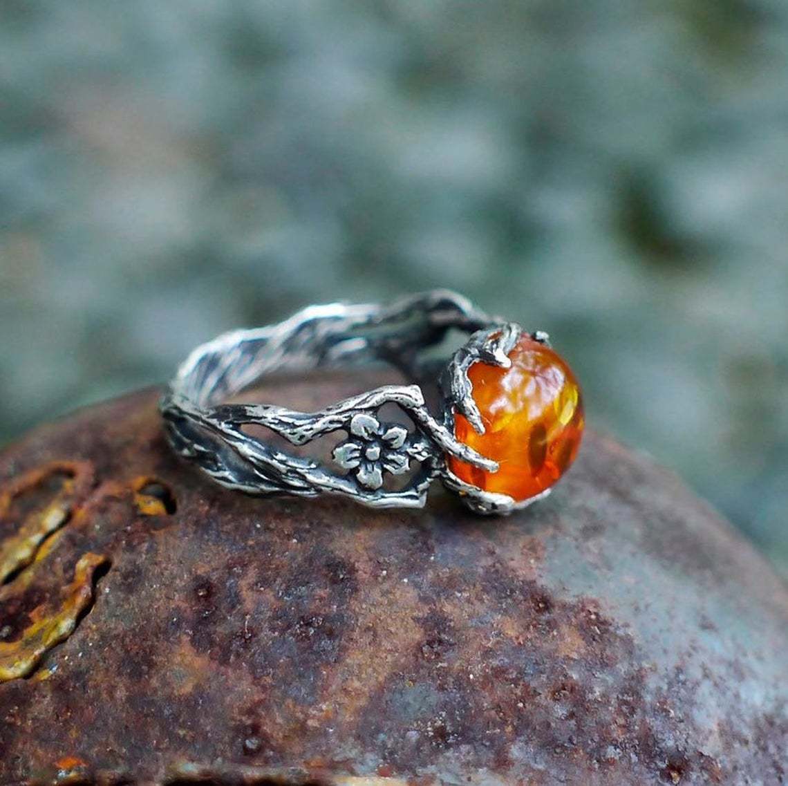 Thai Sier Water Drop Amber Beeswax Inlaid Simple Rings