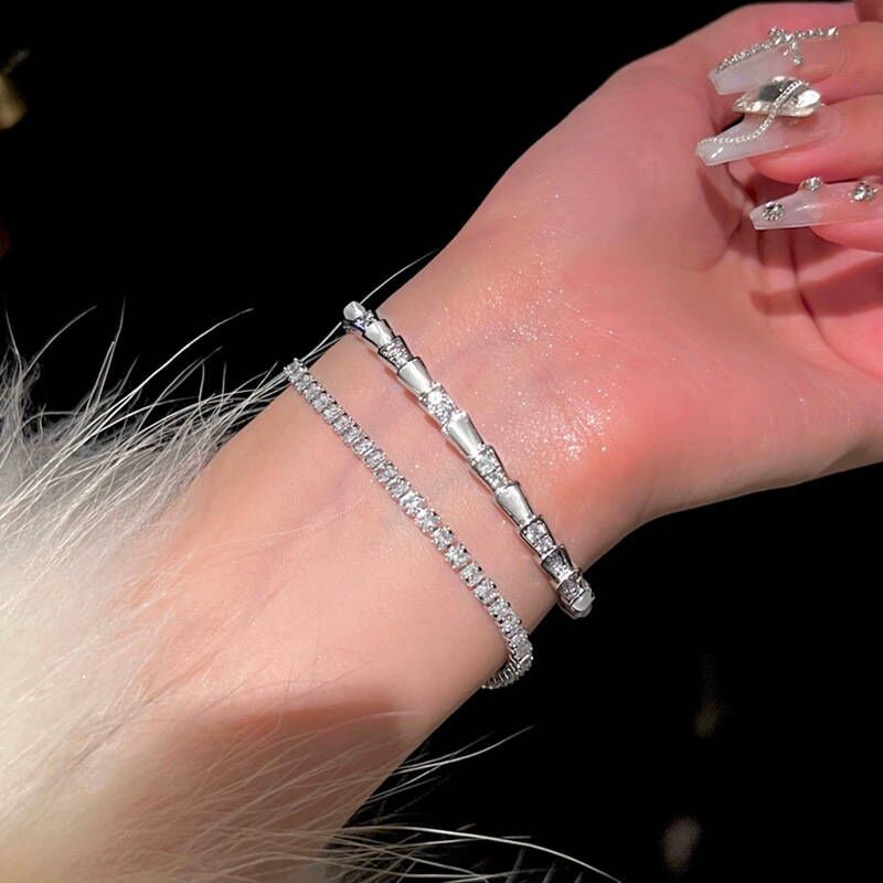 Fritillary Snake-shaped Snake Bone Rhinestone Texture Zircon Light Luxury Bracelet