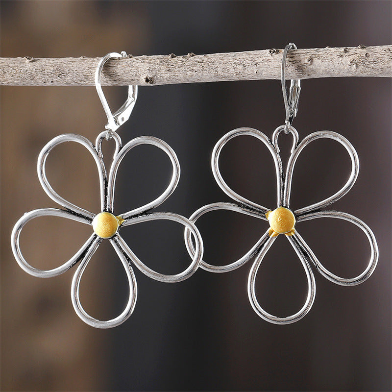 Hollow Design Exquisite Flower Fashion High Sense Rings