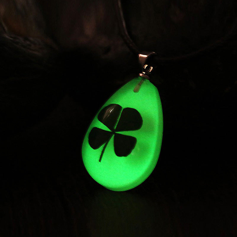 Drop Four-leaf Clover Noctilucent Mori Dried Flower Series Pendant
