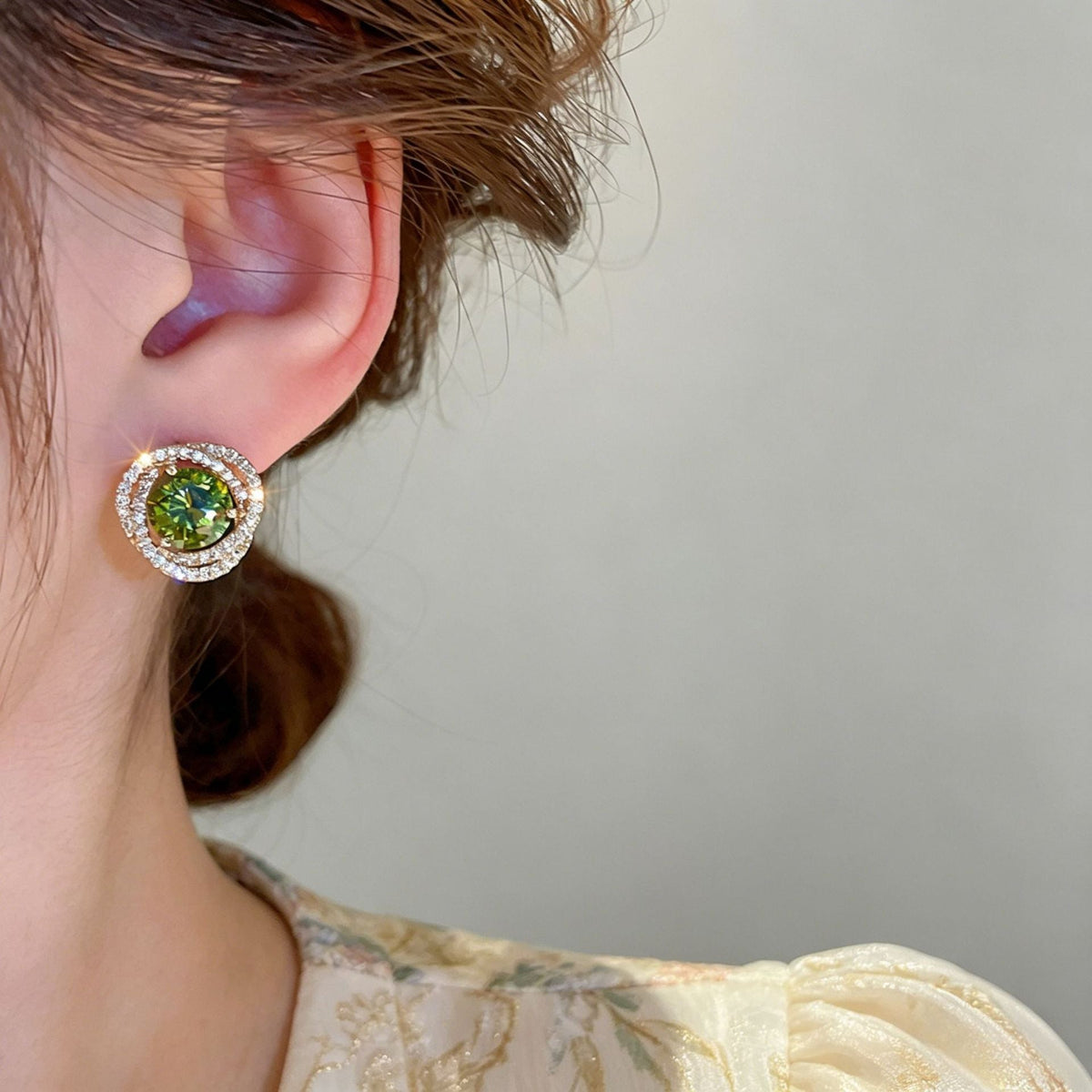 Zircon Flower Hollow Ear Light Luxury Minority Shining Stud Earrings